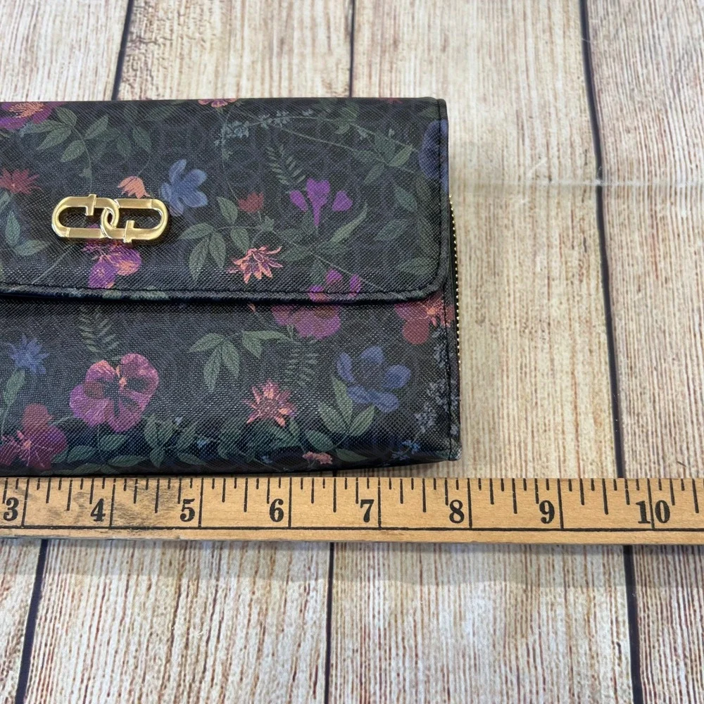 Guang TongVegan Leather Wristlet Wallet Black‎ Gold Hardware Organizer Floral